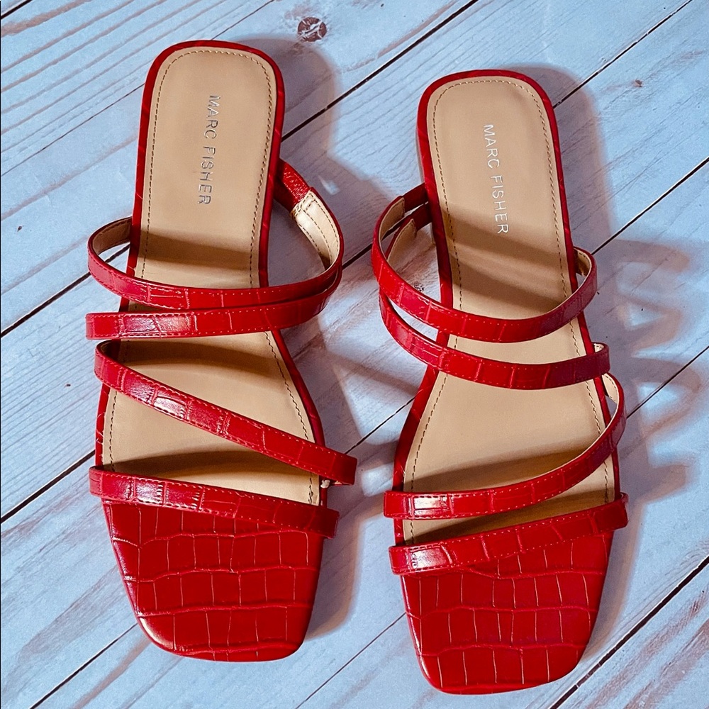 Marc Fisher Elsy 2 Leather Sandal
